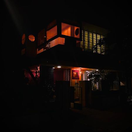 Crossroads Hostel 1980 Мисор Екстериор снимка