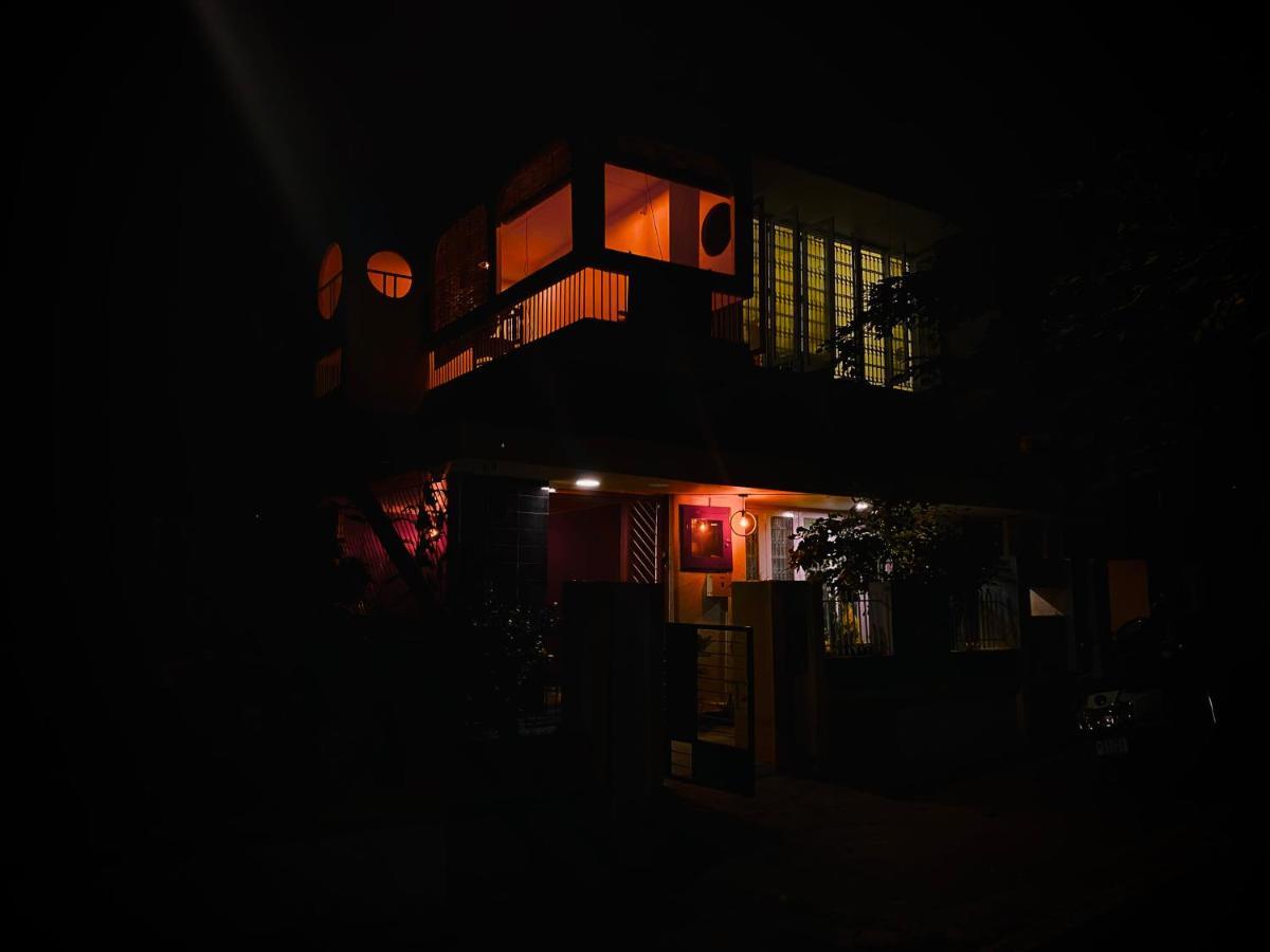 Crossroads Hostel 1980 Мисор Екстериор снимка