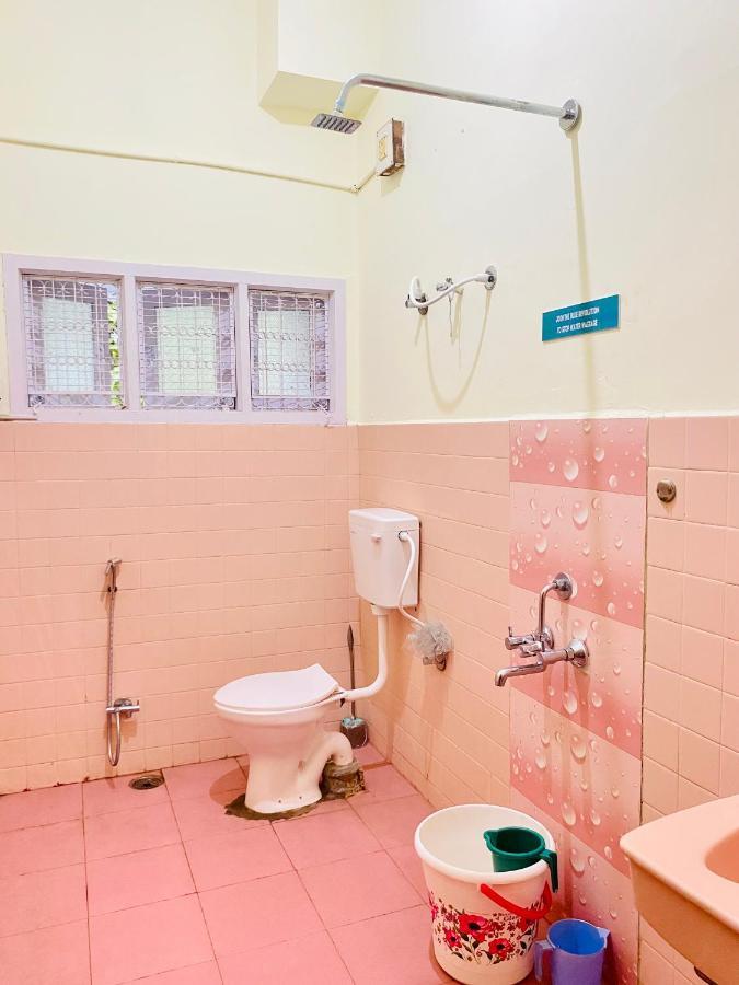 Crossroads Hostel 1980 Мисор Екстериор снимка
